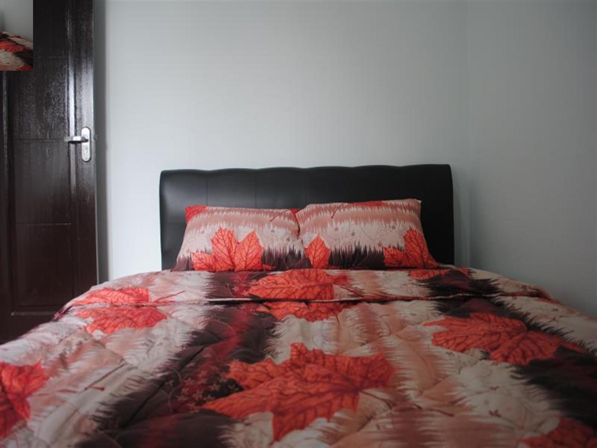Golden Hawaii Villa Singkawang Kültér fotó