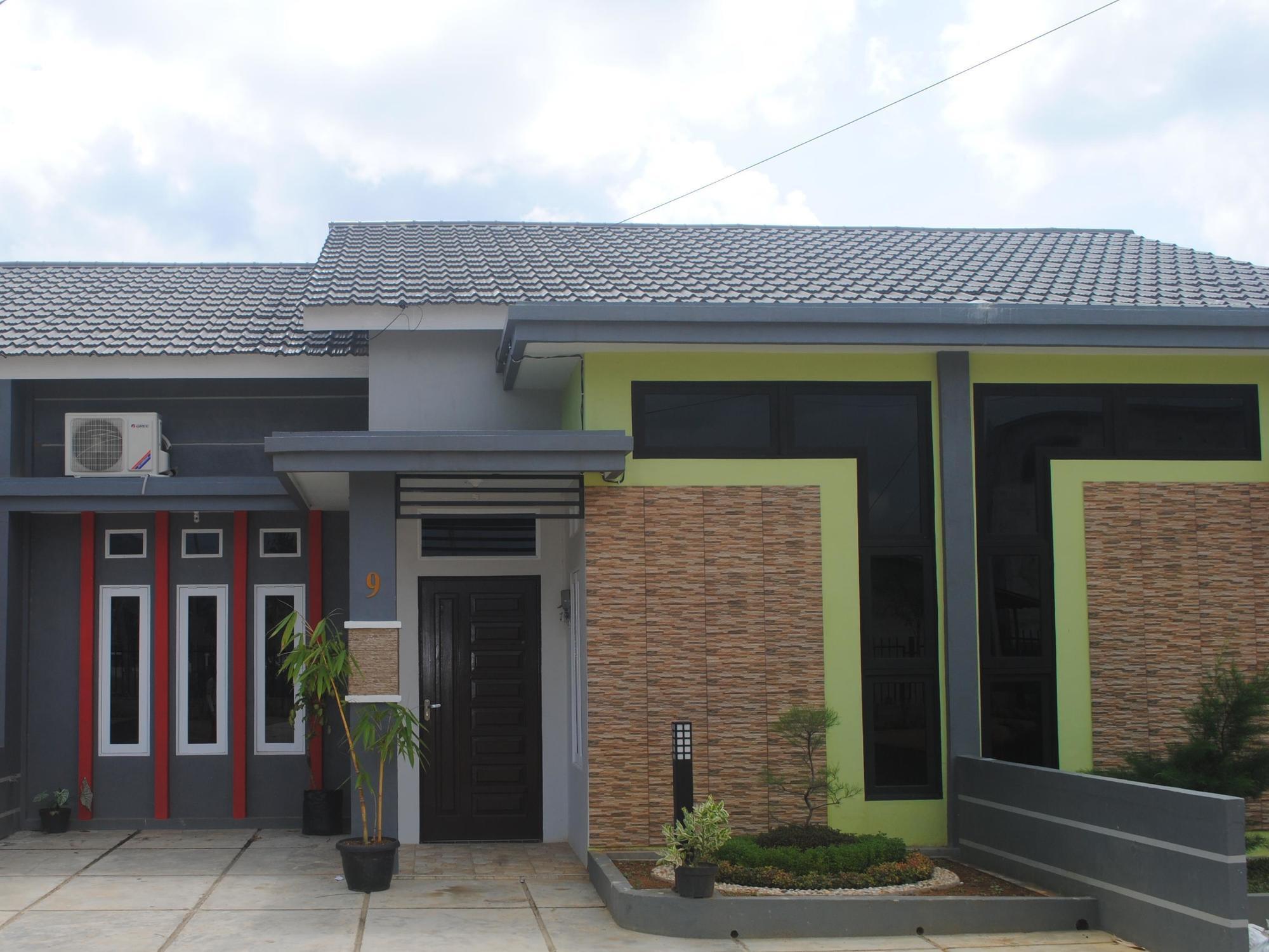 Golden Hawaii Villa Singkawang Kültér fotó